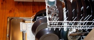 An example of placing pans in two dishwasher hopper trays for effective washing